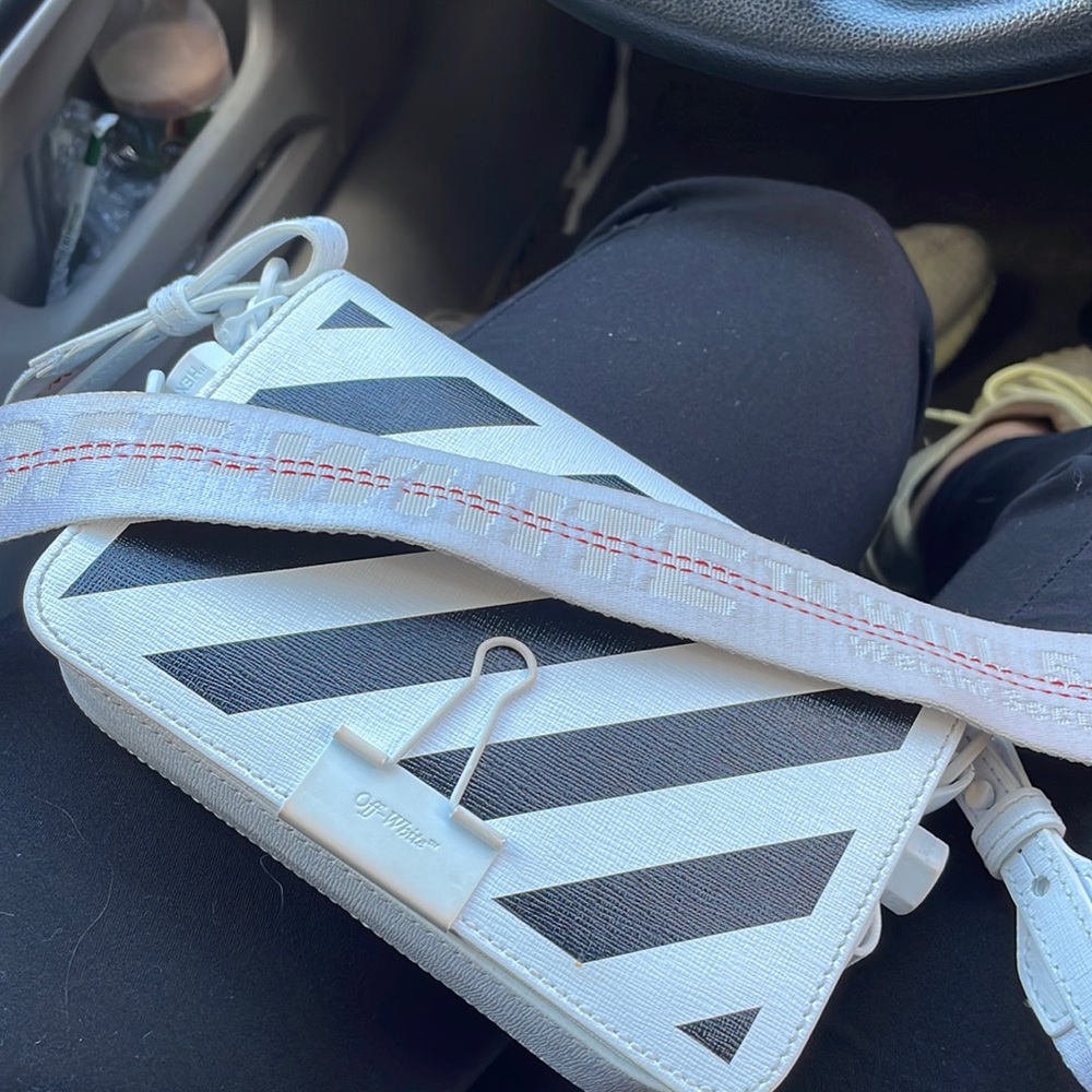 Off White Mini Diag Bag!!